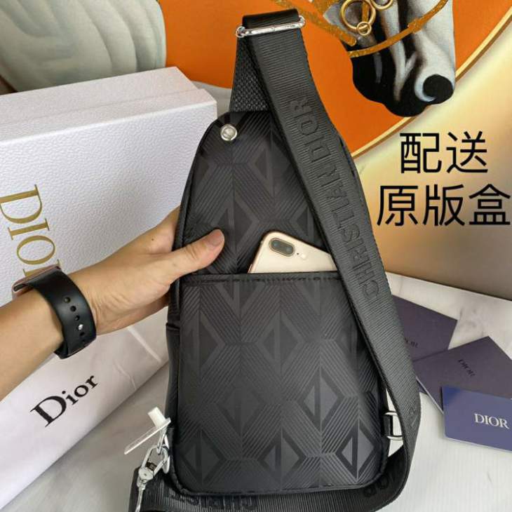 Picture of Dior Mens Bags _SKUfw239335853fw